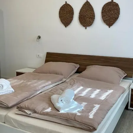 With Parking Space Primosten Burnji, Primosten - 27873 Appartamento *