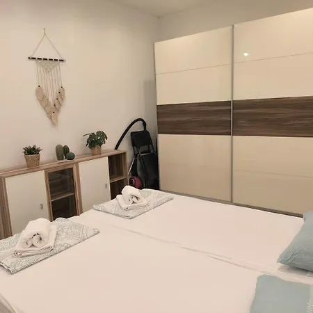 Appartamento With Parking Space Primosten Burnji, Primosten - 27873